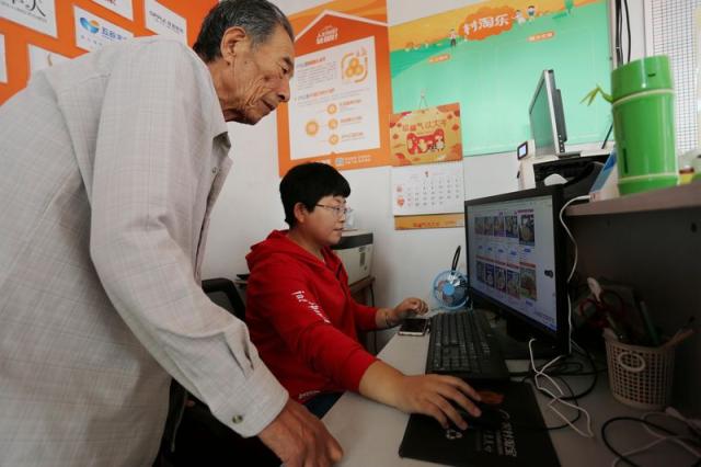 中国互联网企业“淘金”乡村