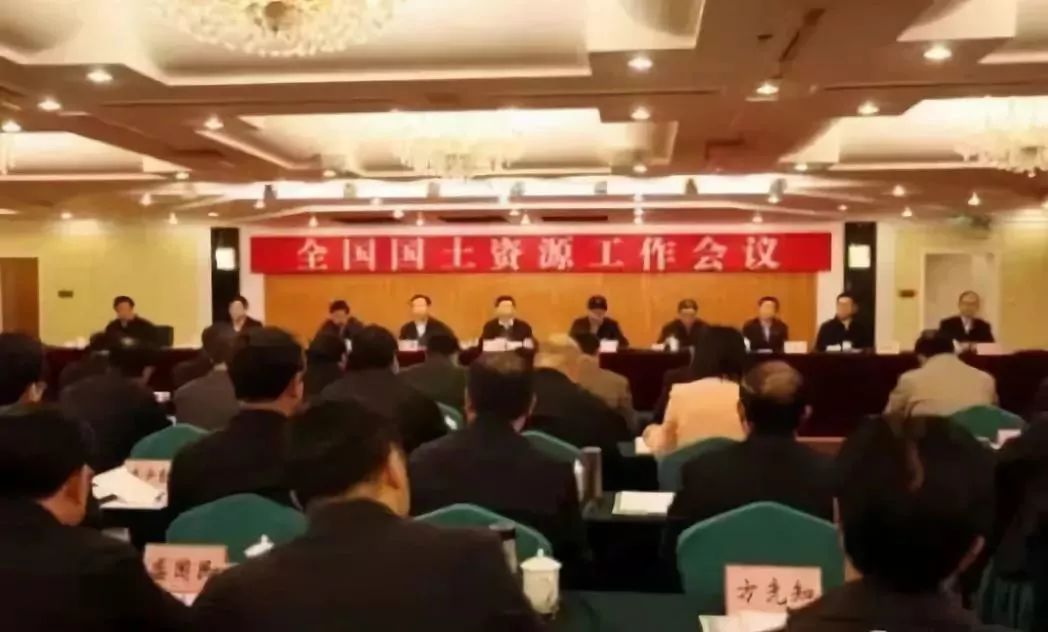 宅基地可进行“商用”,村集体将成下一代“房地产开发商”(图1)